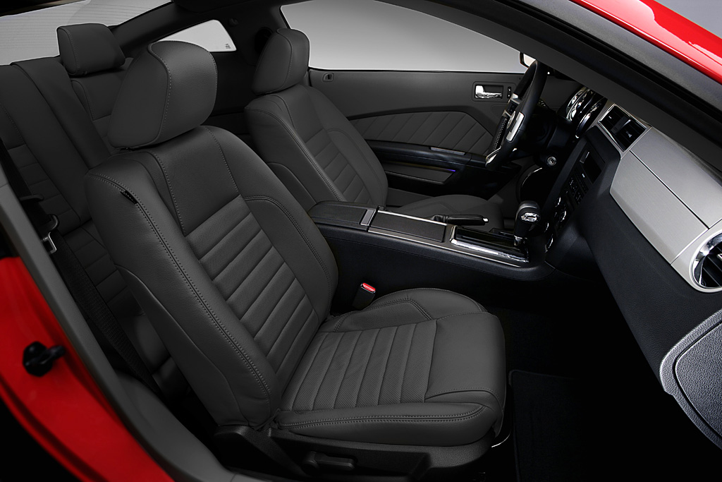 First-row bucket seats provide long distance comfort with lateral cornering support. (12/28/09)