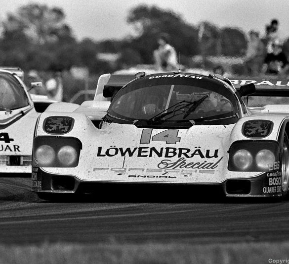 Al Holbert Lowenbrau Porsche 962, Group 44 Bob Tullius Jaguar XJR5, 1985 24 Hours of Daytona