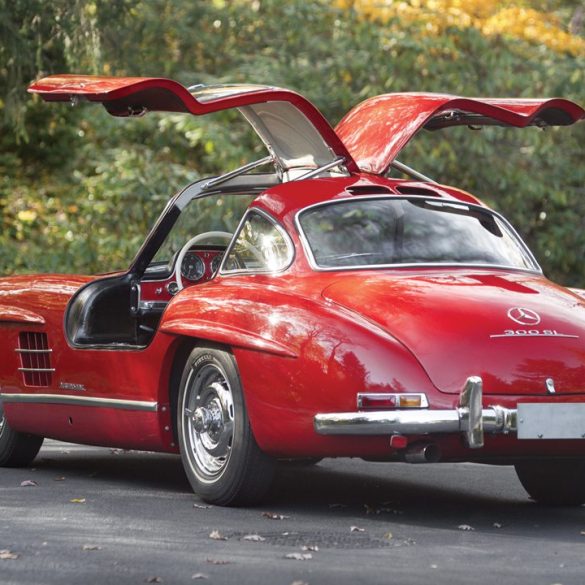 1956 Mercedes-Benz 300SL Gullwing (198.040.6500044) sold at $715,000. Photo: Pawel Litwinski