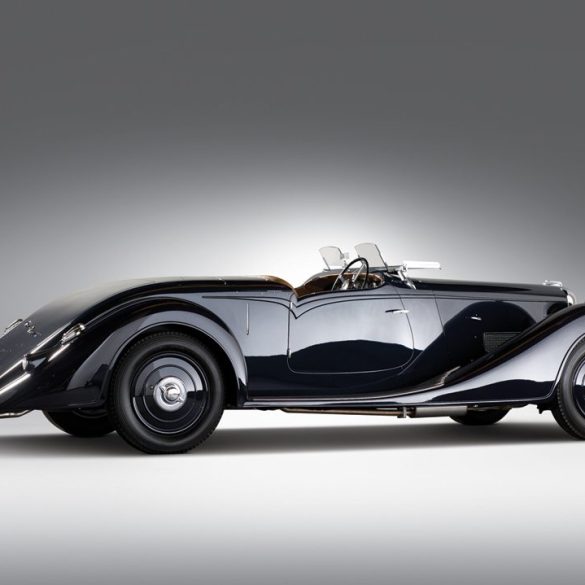 1939 Lagonda V-12 Rapide Sports Roadster (14115) at $990,000. Photo: RM Auctions