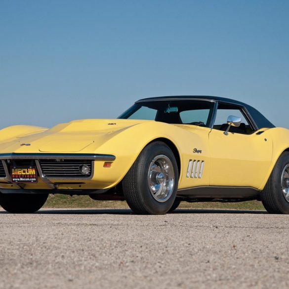 1969 Chevrolet Corvette L88 Convertible sold at $610,000. Photo: Mecum