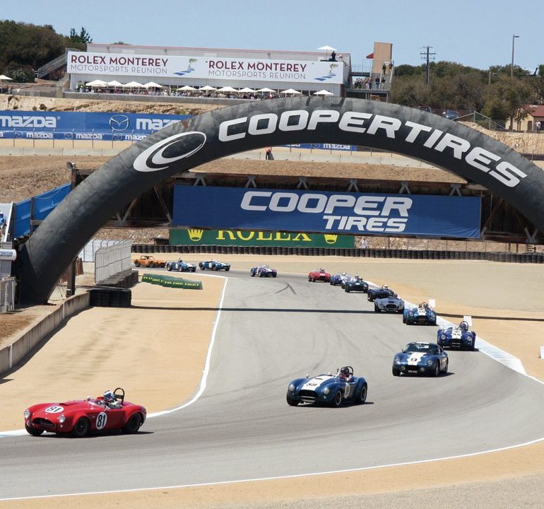 Canadian Lorne Leibel leads the opening lap of Saturday’s all-Cobra race through Turn Four. Photo: Abigail Annis