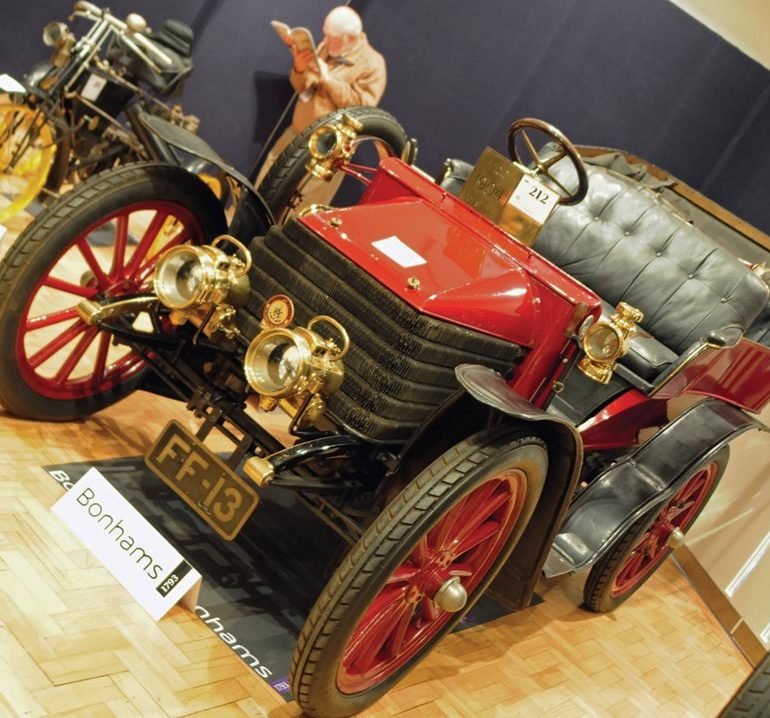 £85k secured this 1904 Wolseley.Photo: Peter Collins