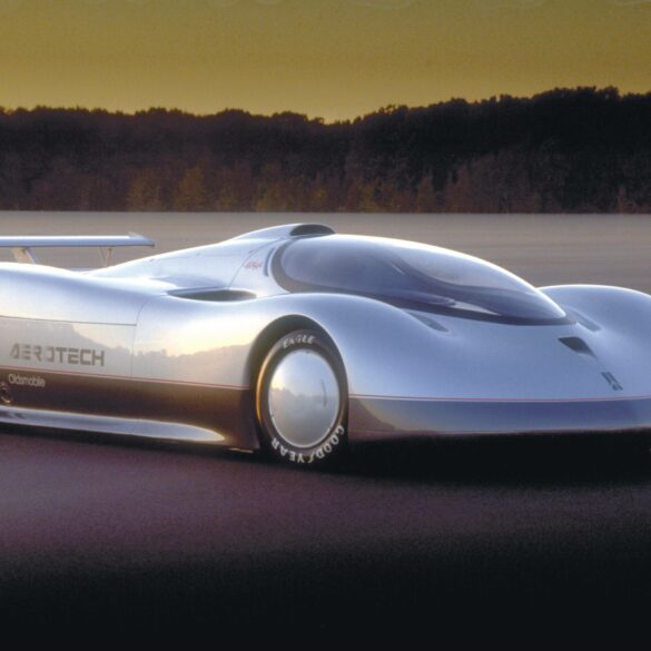 1987 Oldsmobile Aerotech ST