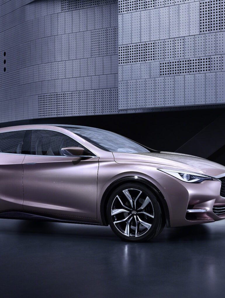 2013 Infiniti Q30 Concept