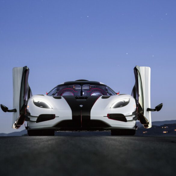 2014 Koenigsegg One:1 Gallery