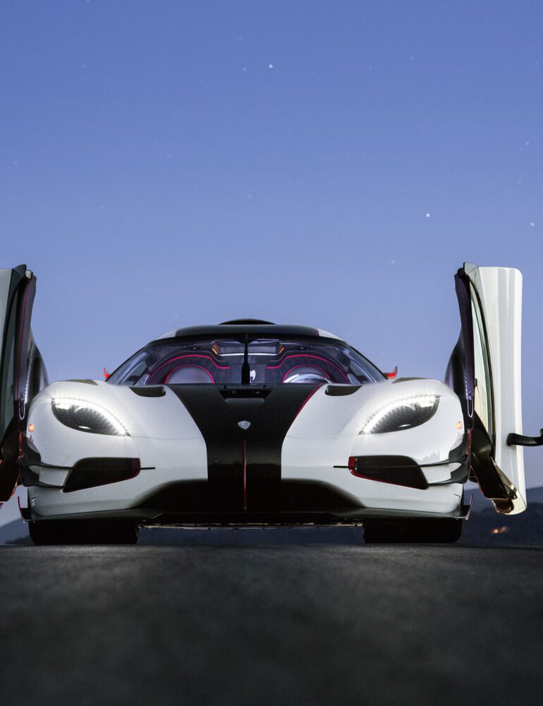 2014 Koenigsegg One:1 Gallery