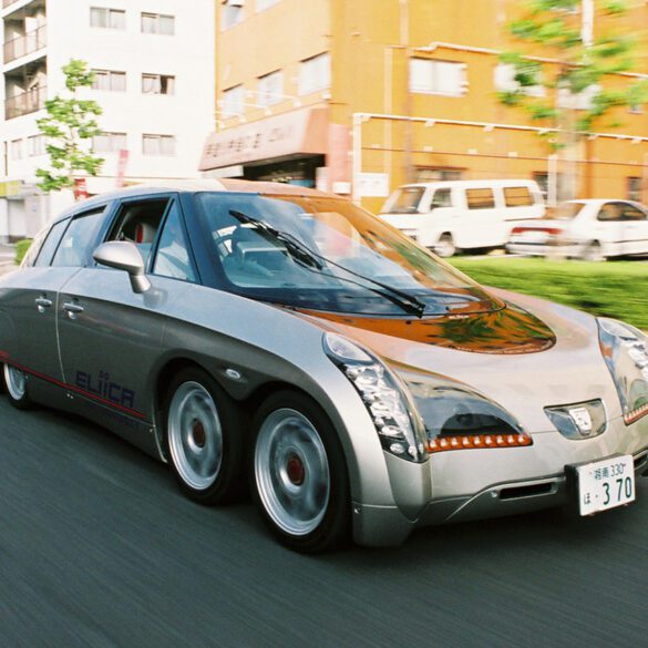 2005 Eliica 1st Prototype