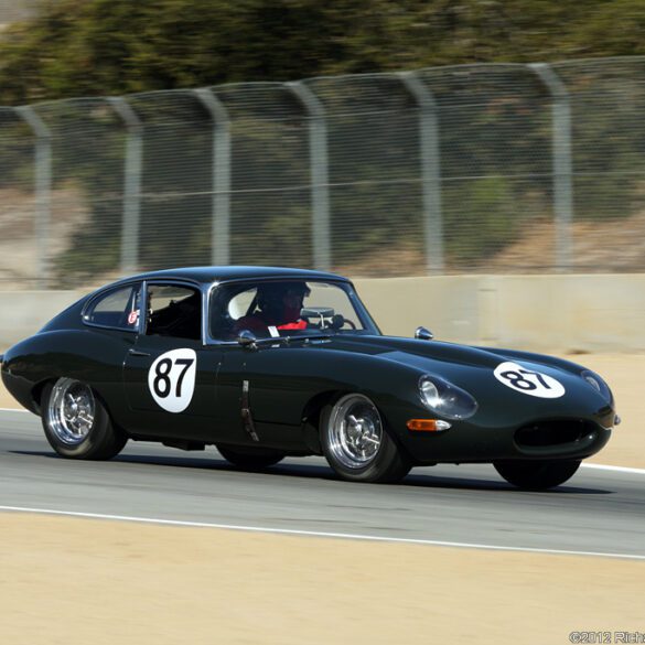 1961 Jaguar E-Type 3.8 Roadster Gallery