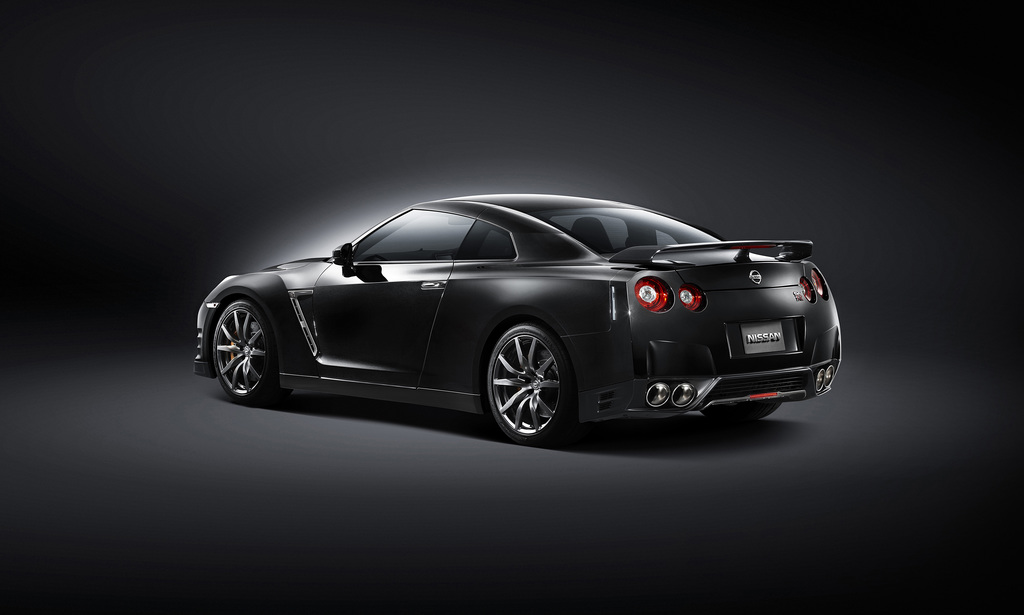 Nissan GT R, Ficha Técnica completa