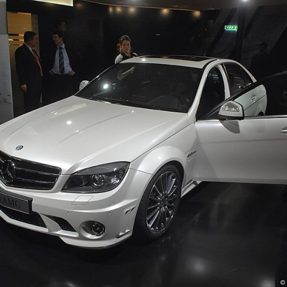 2008 Geneva Motor Show-3