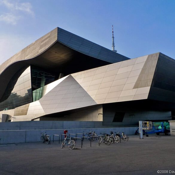 BMW Welt & Museum - 1