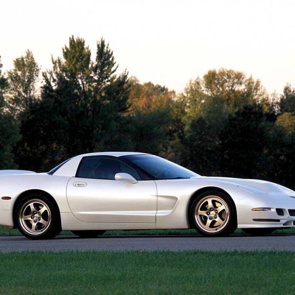 2002 Chevrolet Corvette White Shark Concept