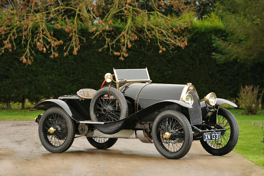 Springplank Lijkenhuis postkantoor Bugatti Type 18 'Black Bess'