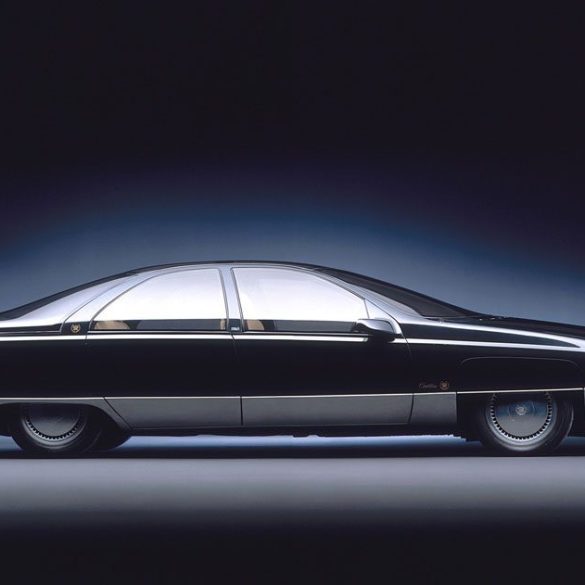 1988 Cadillac Voyage Concept