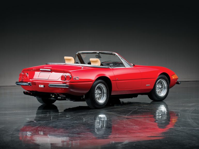 Ferrari 365 spider