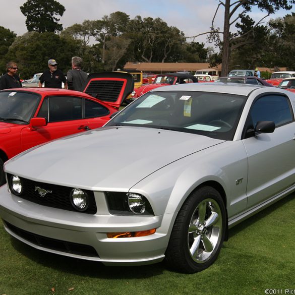 2005 Ford Mustang GT Gallery