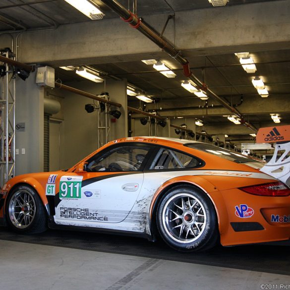 2010 Porsche 911 GT3 R Hybrid Gallery