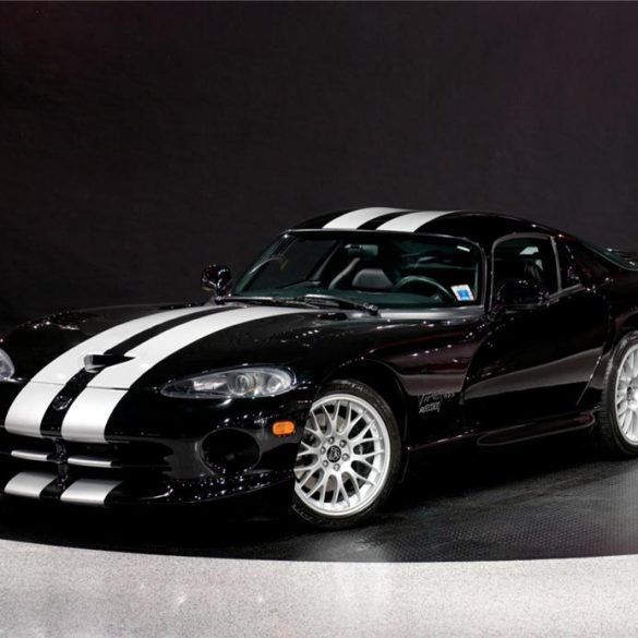 1997 Dodge Viper GTS