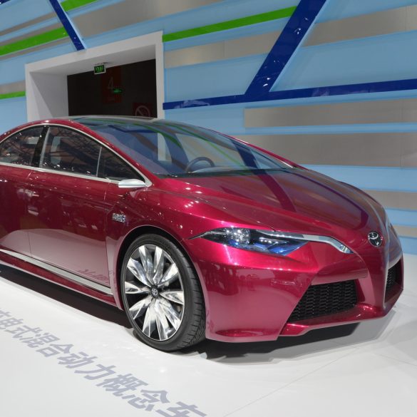 2012 Toyota NS4 Plug-in Hybrid Concept