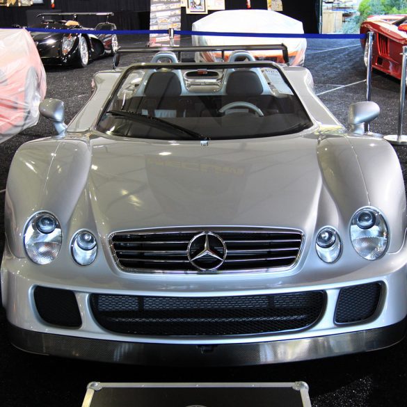 2002 Mercedes-Benz CLK GTR Roadster Gallery