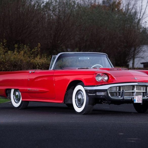 1958 Ford Thunderbird