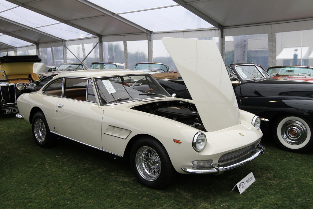 1966 Ferrari 330 GT 2+2 Series II