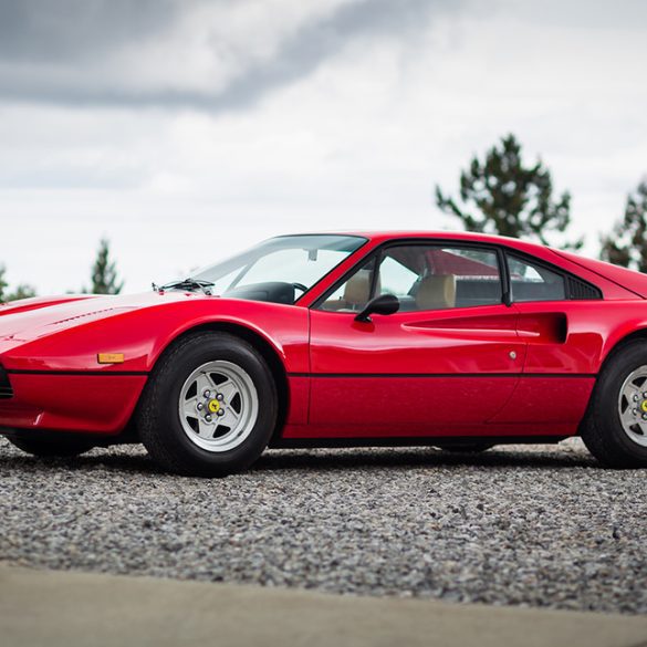 1975→1977 Ferrari 308 GTB Vetroresina