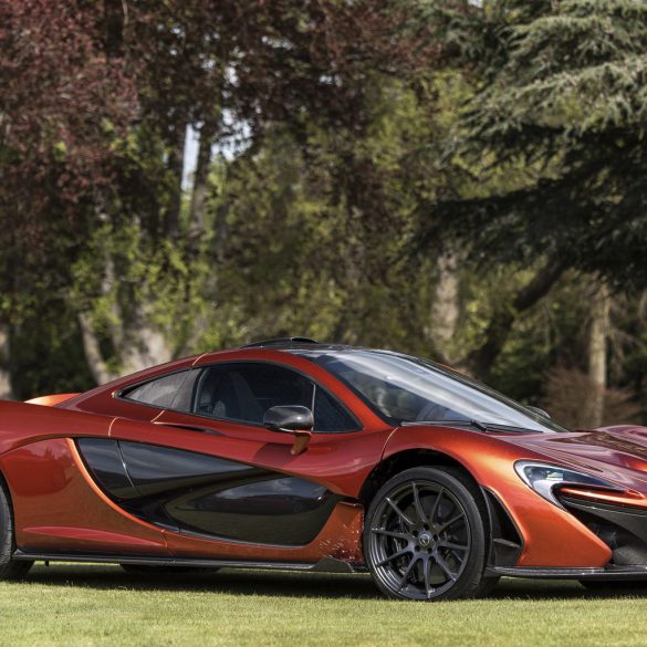 2013 McLaren P1 Gallery