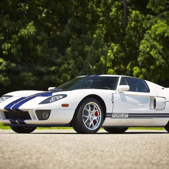 2005 Ford GT Gallery