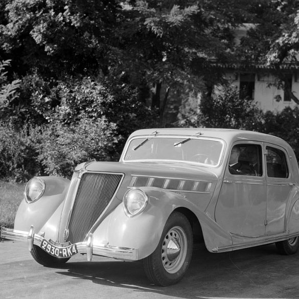 1934 Renault Viva Grand Sport