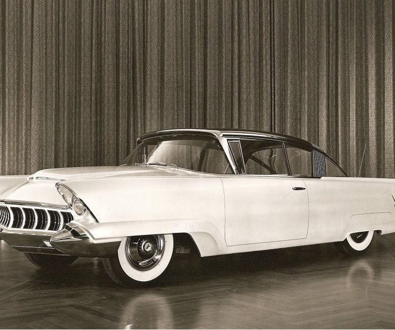 1954 Mercury Monterey XM-800