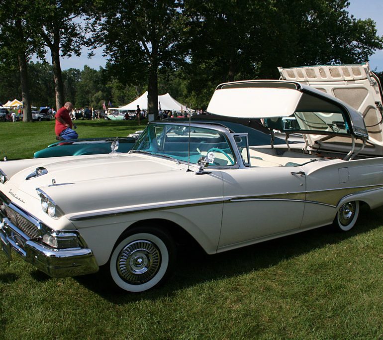 1958 Ford Fairlane Skyliner