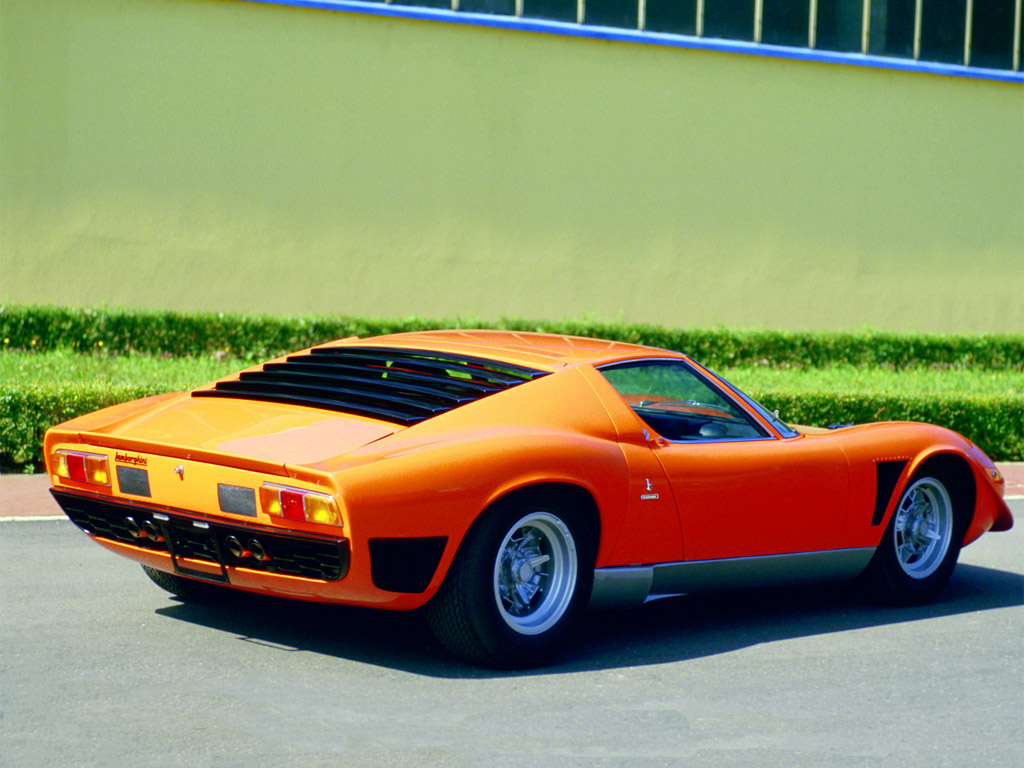 Lamborghini Miura SVJ