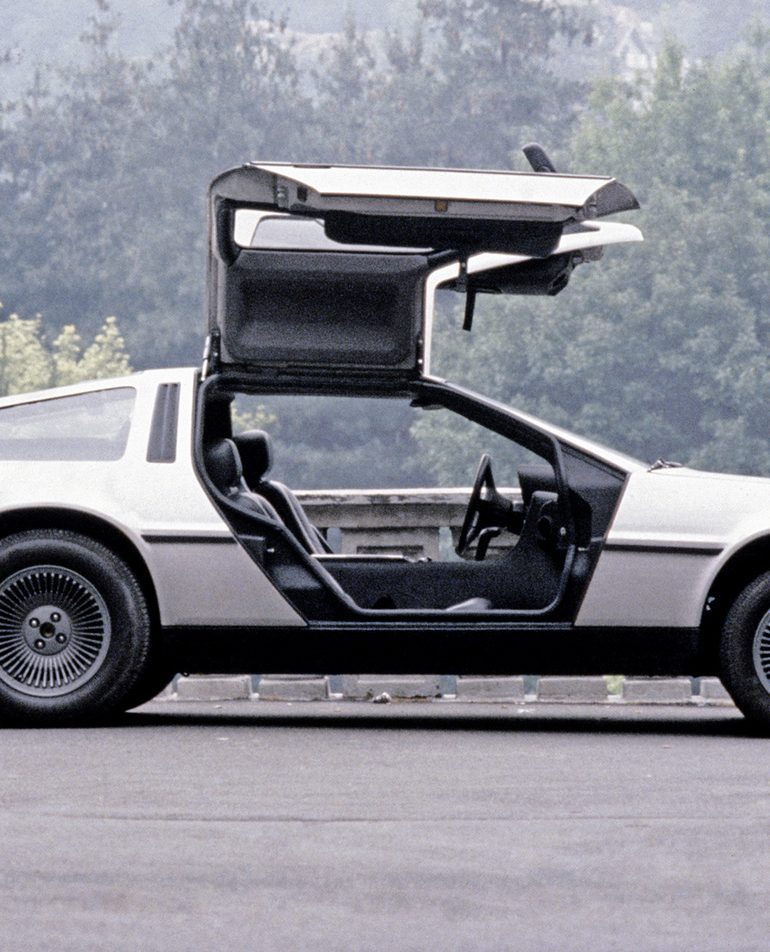 DeLorean DMC-12