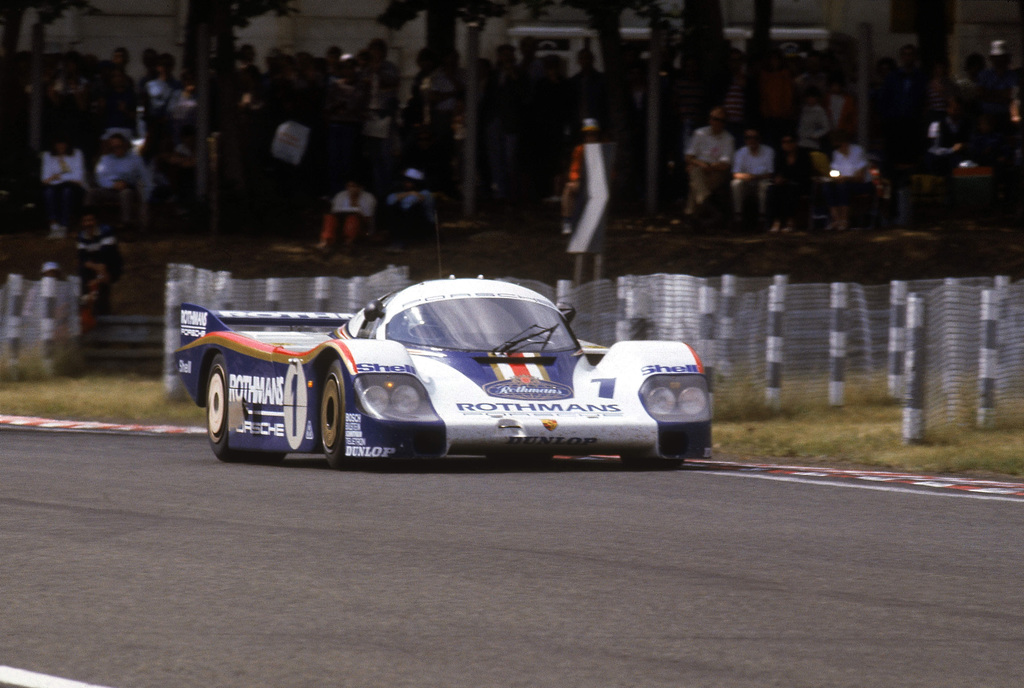 1982_Porsche_956-4-1024
