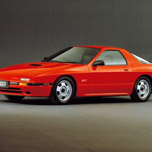 1986→1988 Mazda Savanna RX-7 GT