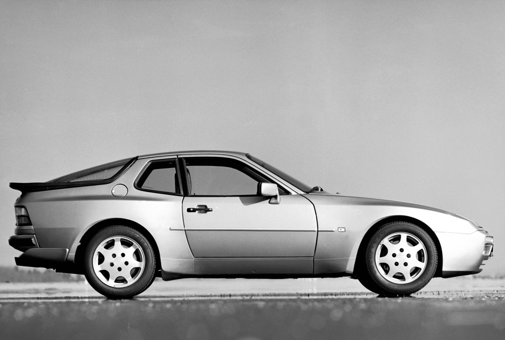 1988_Porsche_944TurboS1
