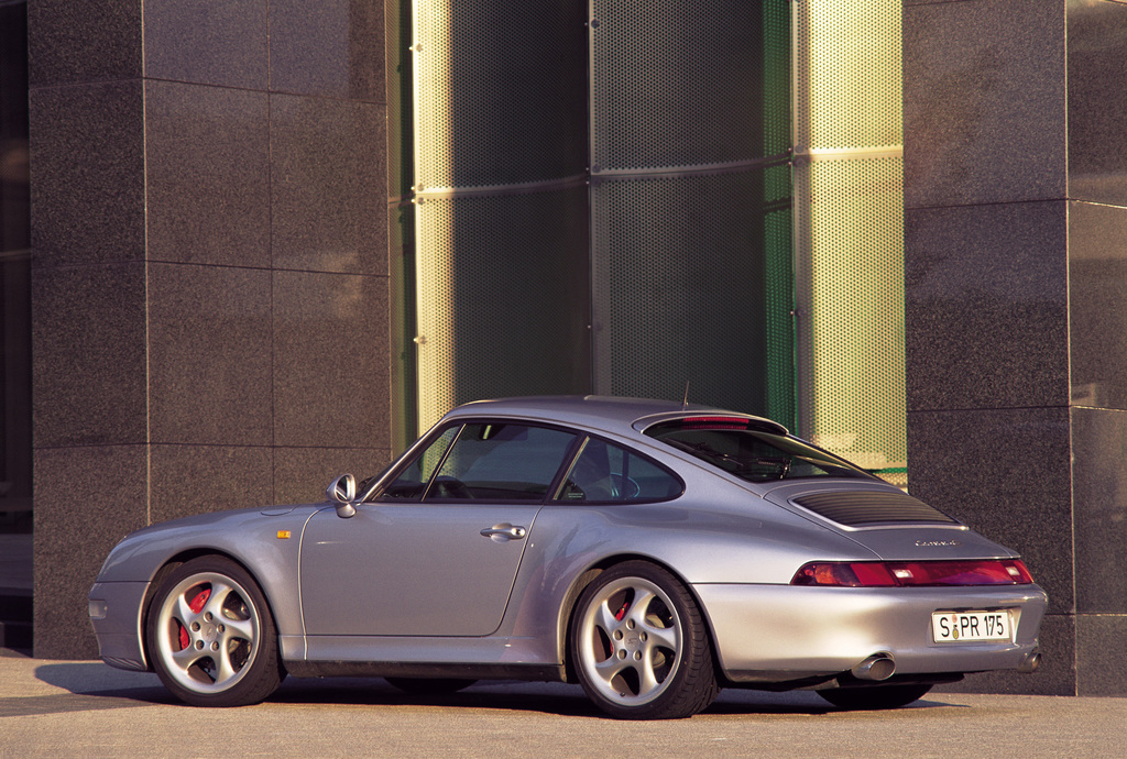 1995_Porsche_911Carrera4S-0-1024