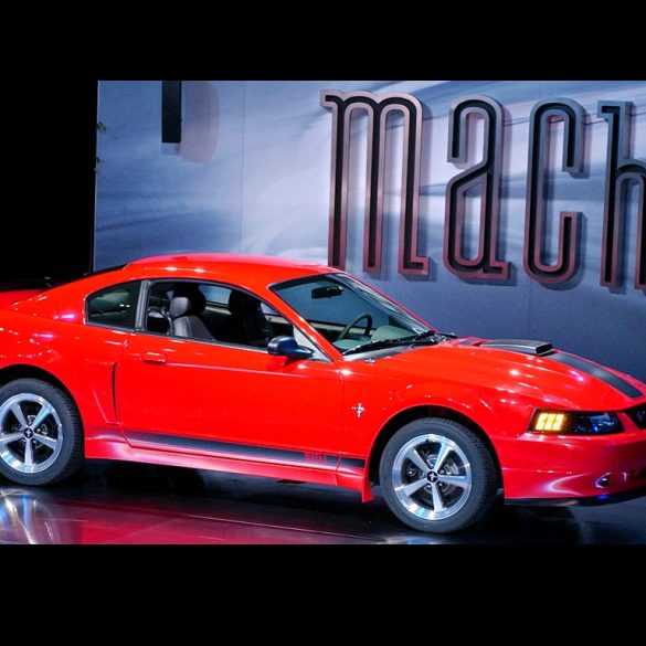 2003 Ford Mustang Mach 1