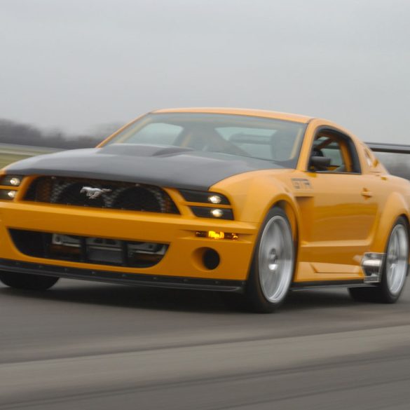 2004 Ford Mustang GT-R Concept