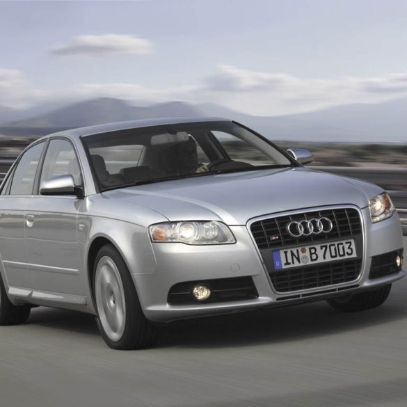 2005 Audi S4