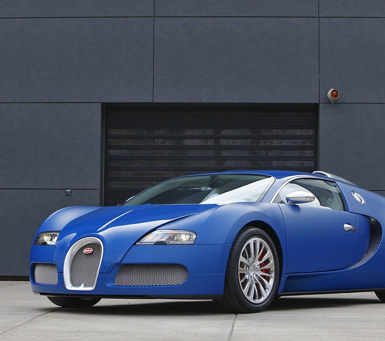 2009 Bugatti 16/4 Veyron Bleu Centenaire