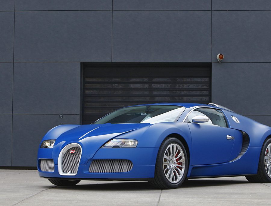 2009 Bugatti 16/4 Veyron Bleu Centenaire