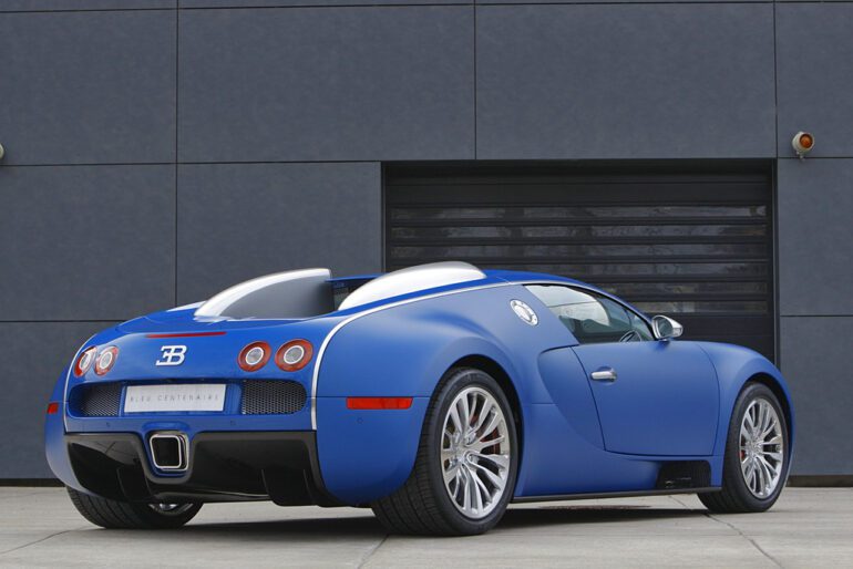 Bugatti 16/4 Veyron Bleu Centenaire