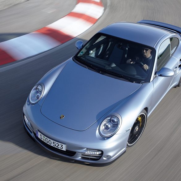 2010 Porsche 911 Turbo S Coupé