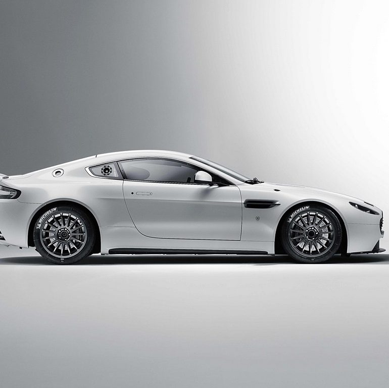 2011 Aston Martin V8 Vantage GT4