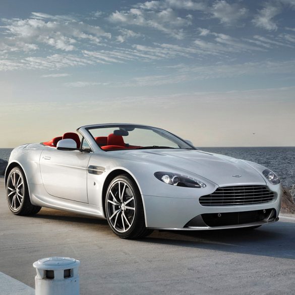 2012 Aston Martin V8 Vantage Roadster