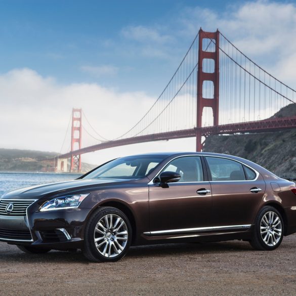 2013 Lexus LS 600hL