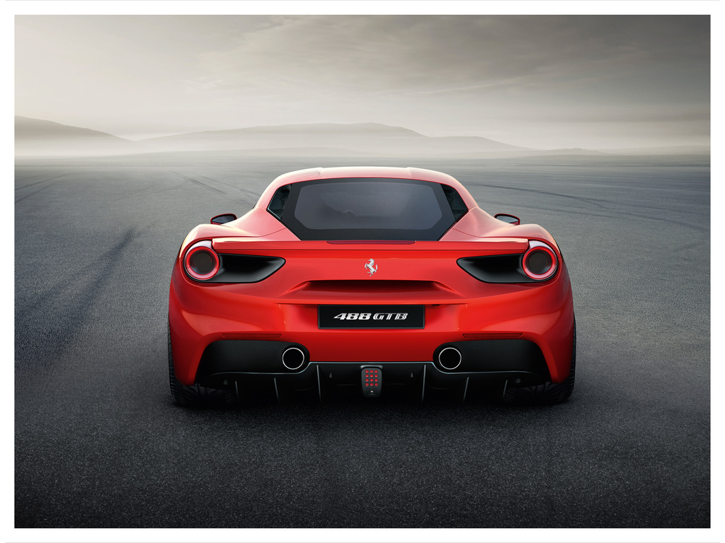 2015_Ferrari_488GTB-3-1024